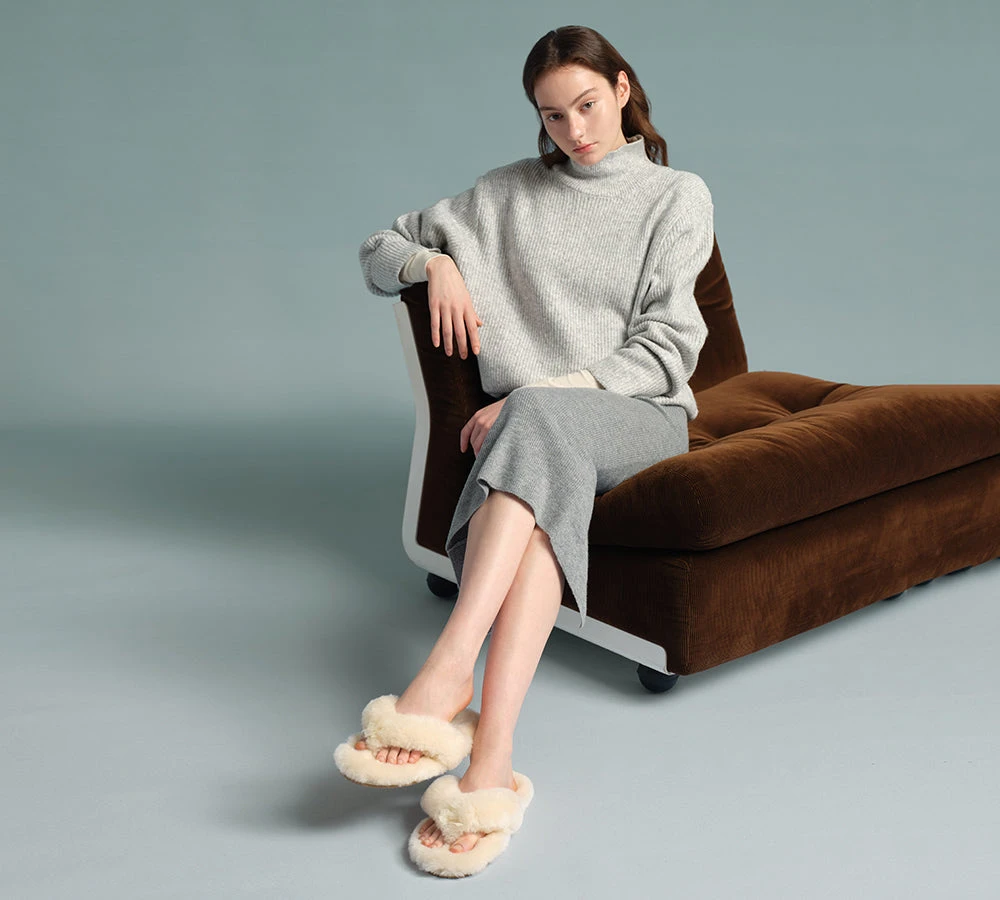 UGG Thongs Women Fluffy Slides Farah 4 UGG Thongs Women Fluffy Slides Farah - Image 2