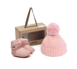 UGG Baby Gift Pack Erin Bootie With Pom Pom Beanie -Shoe Store DSC01040
