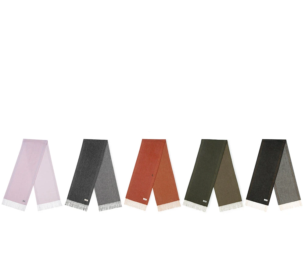 AUSTRALIAN SHEPHERD® 100% Wool Plain Scarf Rasora 3 AUSTRALIAN SHEPHERD® 100% Wool Plain Scarf Rasora