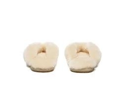 UGG Thongs Women Fluffy Slides Farah 29 UGG Thongs Women Fluffy Slides Farah -Shoe Store GL7A2859