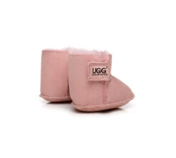 UGG Baby Gift Pack Erin Bootie With Pom Pom Beanie -Shoe Store IMG 3099