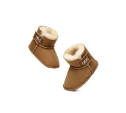 UGG Baby Gift Pack Erin Bootie With Pom Pom Beanie -Shoe Store IMG 3109 3f6e253d aa0a 4e6a 97c3 ea22a2adda89