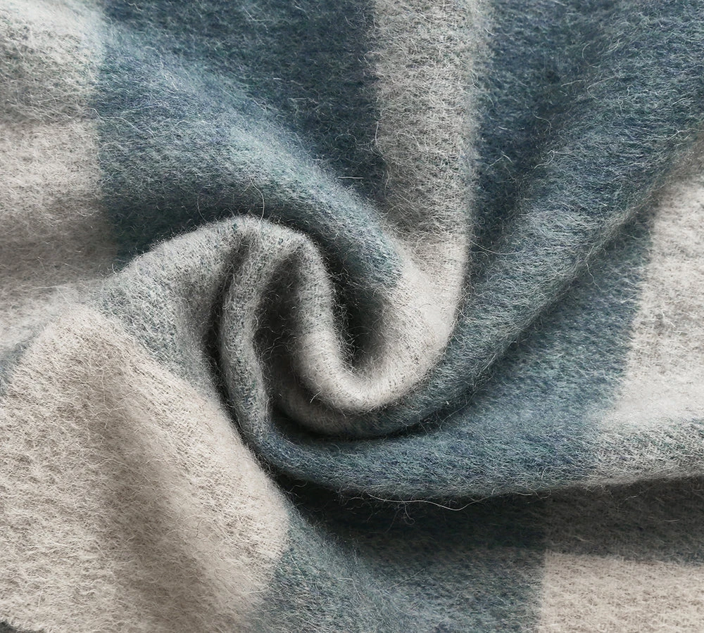 Urban UGG 100% Wool Plaid Pattern Check Scarf Zoe 10 Urban UGG 100% Wool Plaid Pattern Check Scarf Zoe - Image 8